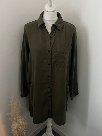 Robe chemise vert kaki Zara M