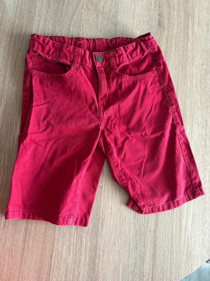 Bermuda rouge foncé Kiabi