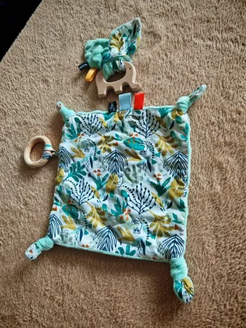 Doudou fait par une créatrice toudoupikan