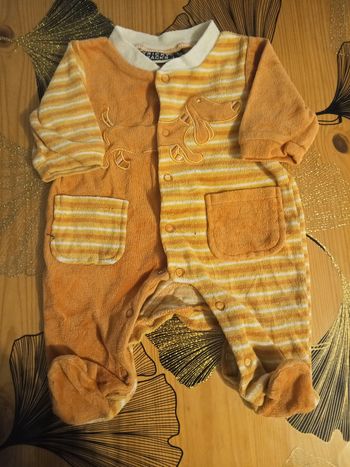 Pyjama à rayures _ T.56cm