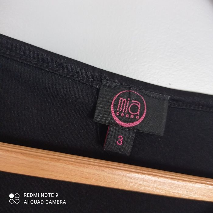 Robe noire résille t40 - photo numéro 7