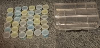 Lot petits pots et boîte de rangement