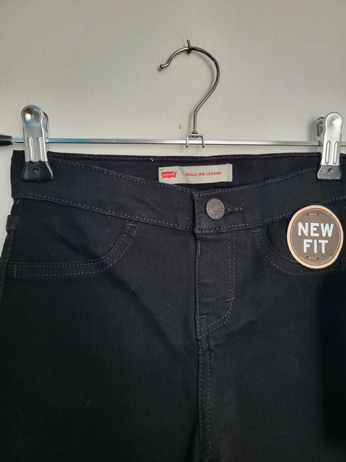 Pull on legging ou jean léger levi's neuf 8 ans - photo numéro 3