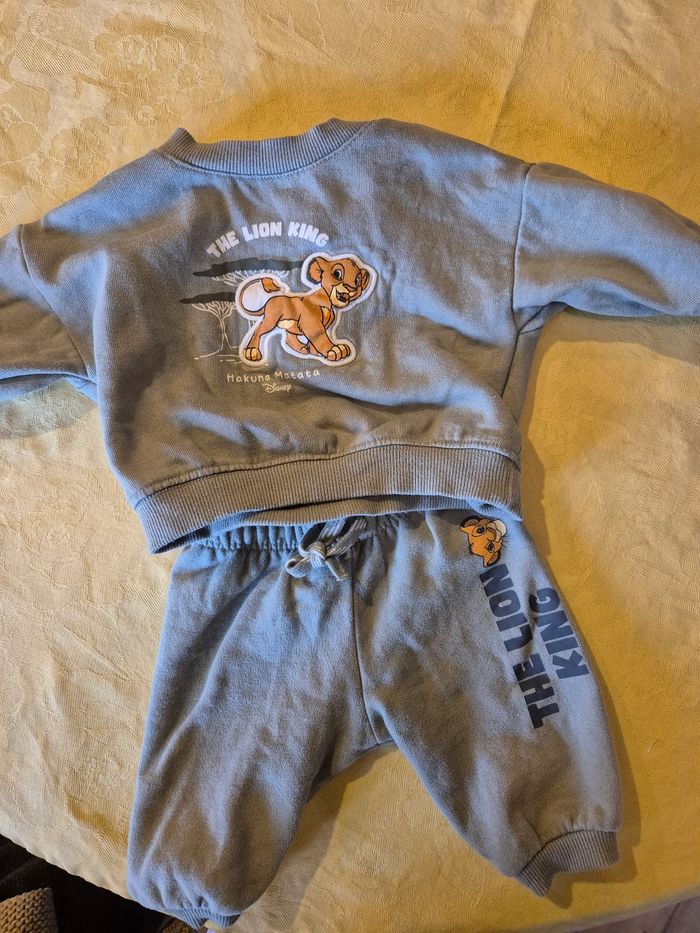 Ensemble jogging Disney