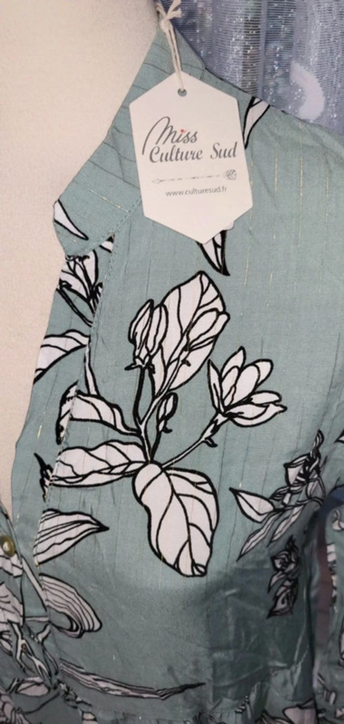 Robe neuve verte à motifs floraux - Tendance et élégante ! - photo numéro 4