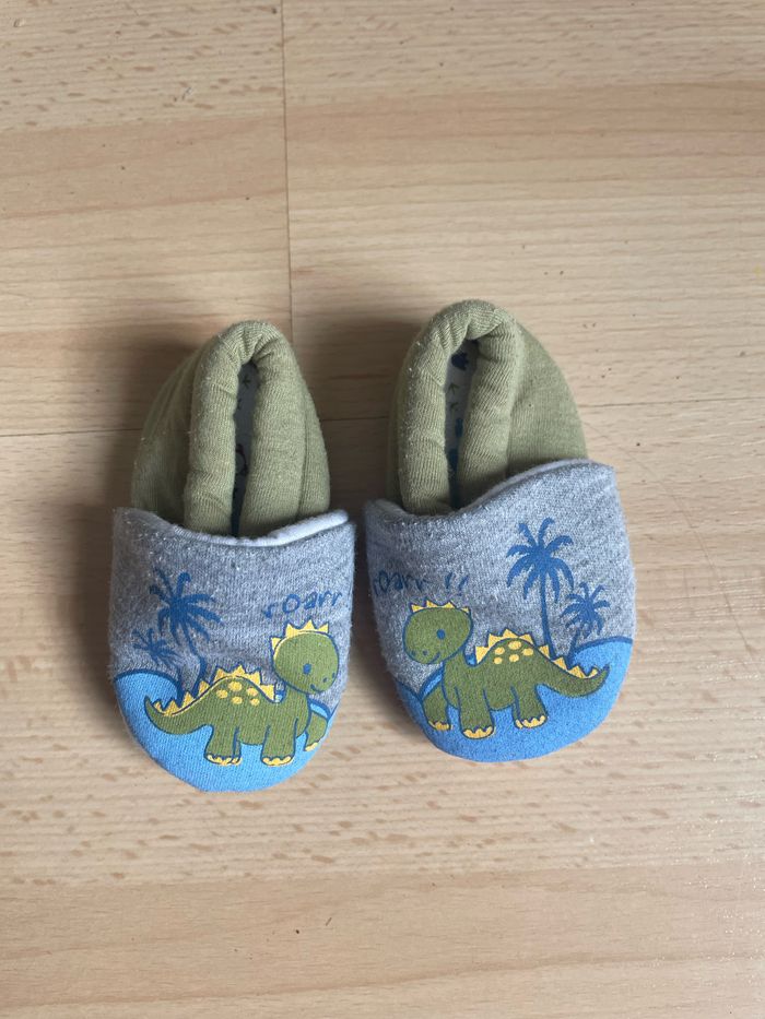 Chaussons dinosaures 1-3 mois