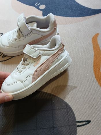 Chaussures puma taille 23
