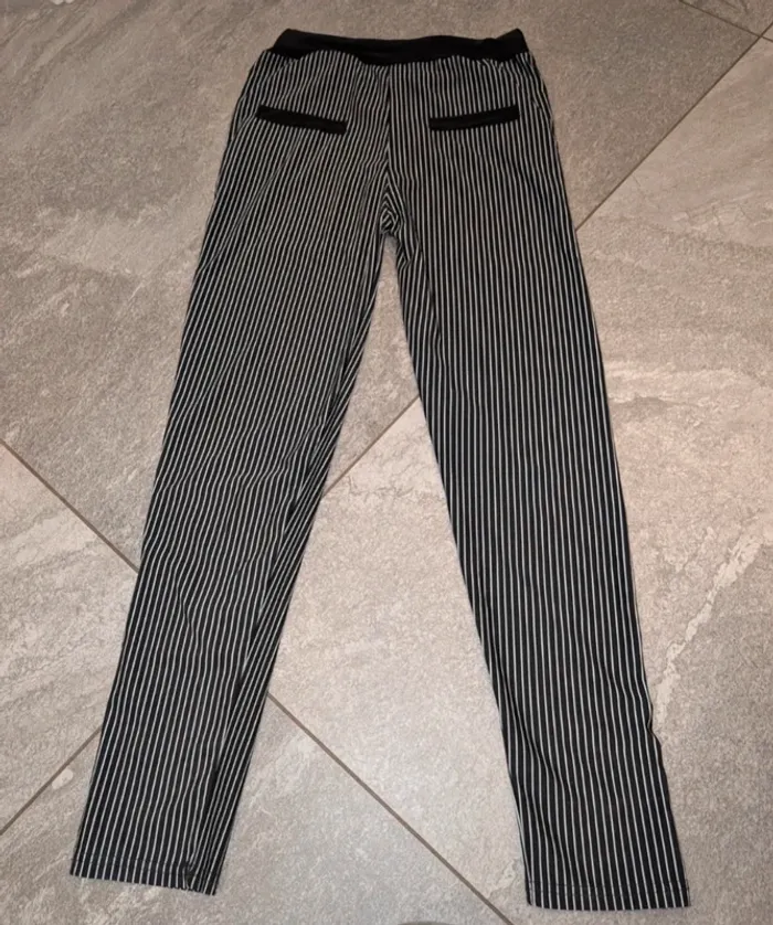 Pantalon d'été chic femme S 36 comme NEUF - photo numéro 2