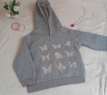 Pull à capuche gris phosphorescent