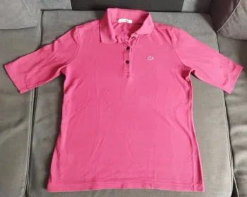 Polo Lacoste femme édition limitée F8330 rose foncé / fushia