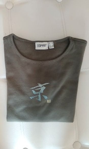 Très joli tee-shirt Esprit