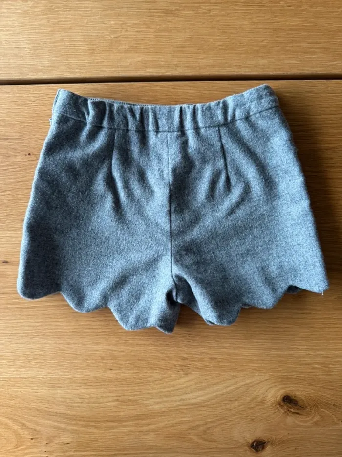 Short en tweed gris clair, bas festonné - Taille 3 Ans - photo numéro 7