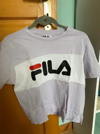 t-shirt Fila lila et blanc taille M