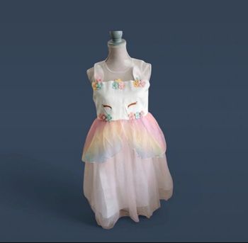 Robe licorne blanches tulles multicolore taille 12 ans