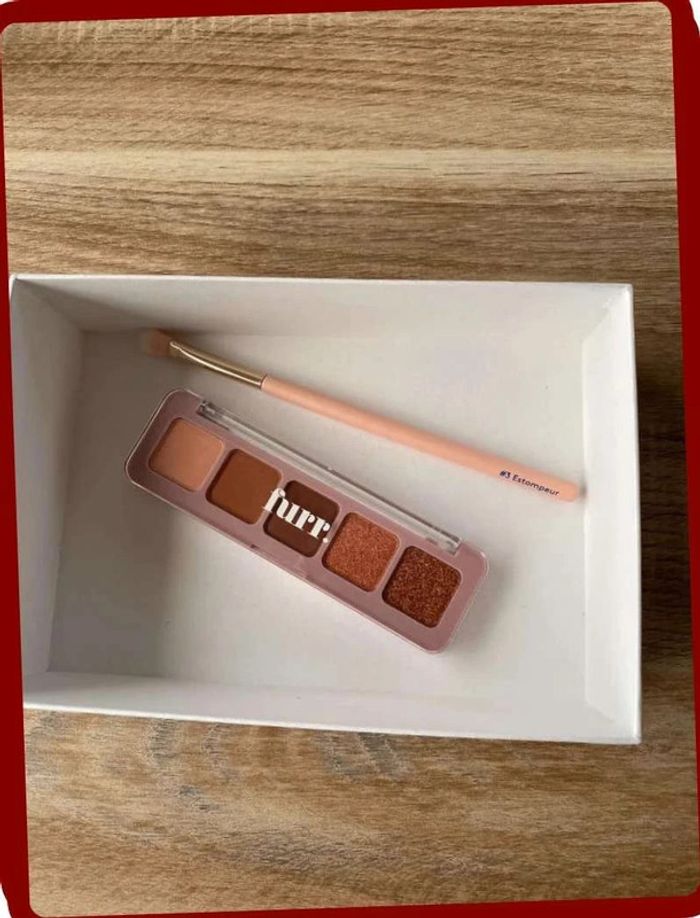 Palette  maquillage - photo numéro 2
