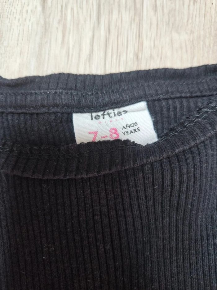 Débardeurs Crop Top Lefties Taille 7/8 ans 🤍🖤 - photo numéro 3