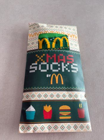 Chaussettes de Noël McDonald’s taille unique année 2024 neuves