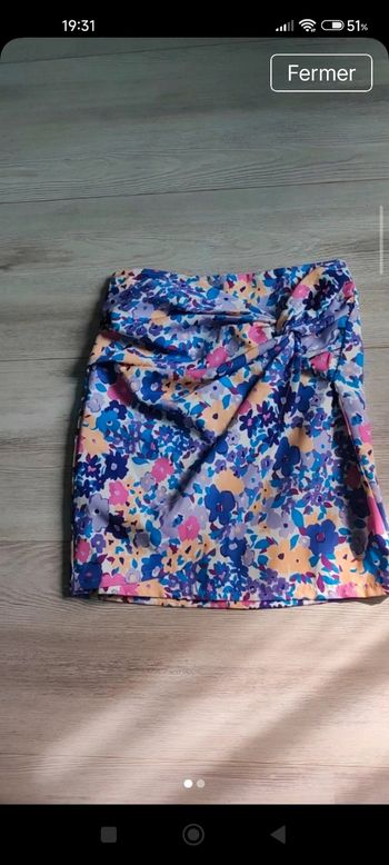 Belle jupe fleurie 