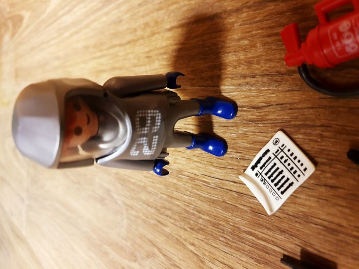 Playmobil - Personnage pompier spécialisé - photo numéro 2