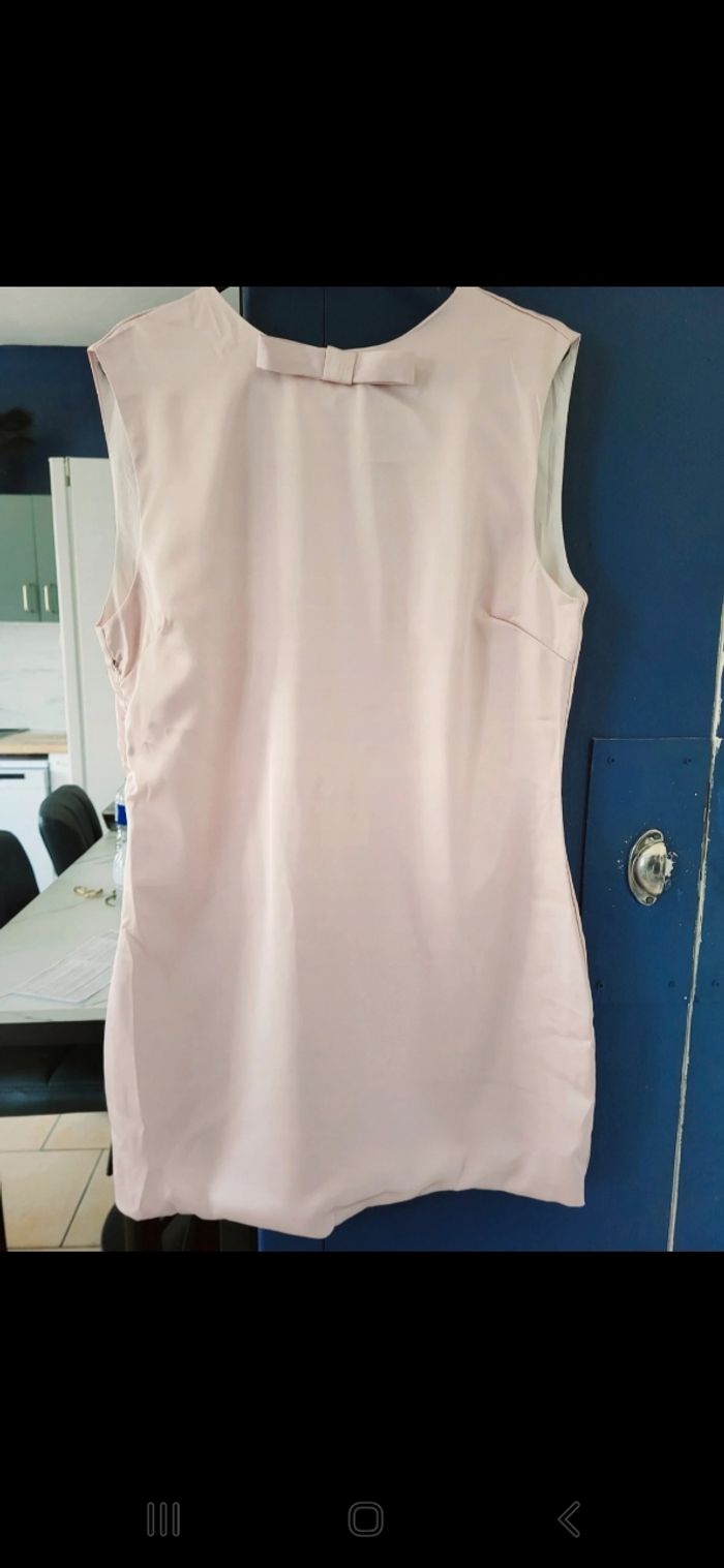 Robe chic dos nu - photo numéro 3