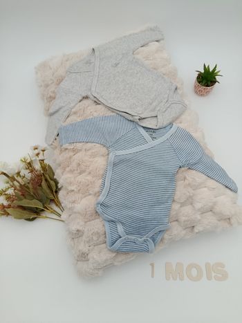 lot de 2 bodies 1 mois