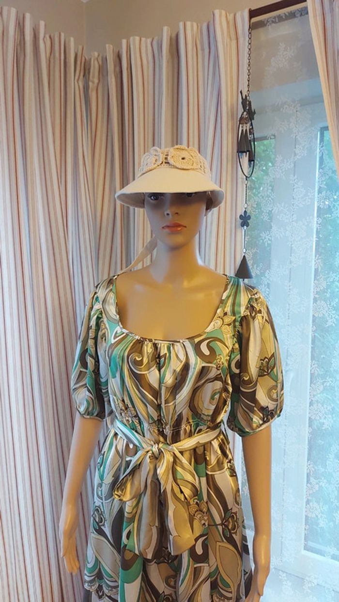 Robe satiné Vue sur Mer taille 42 - photo numéro 2