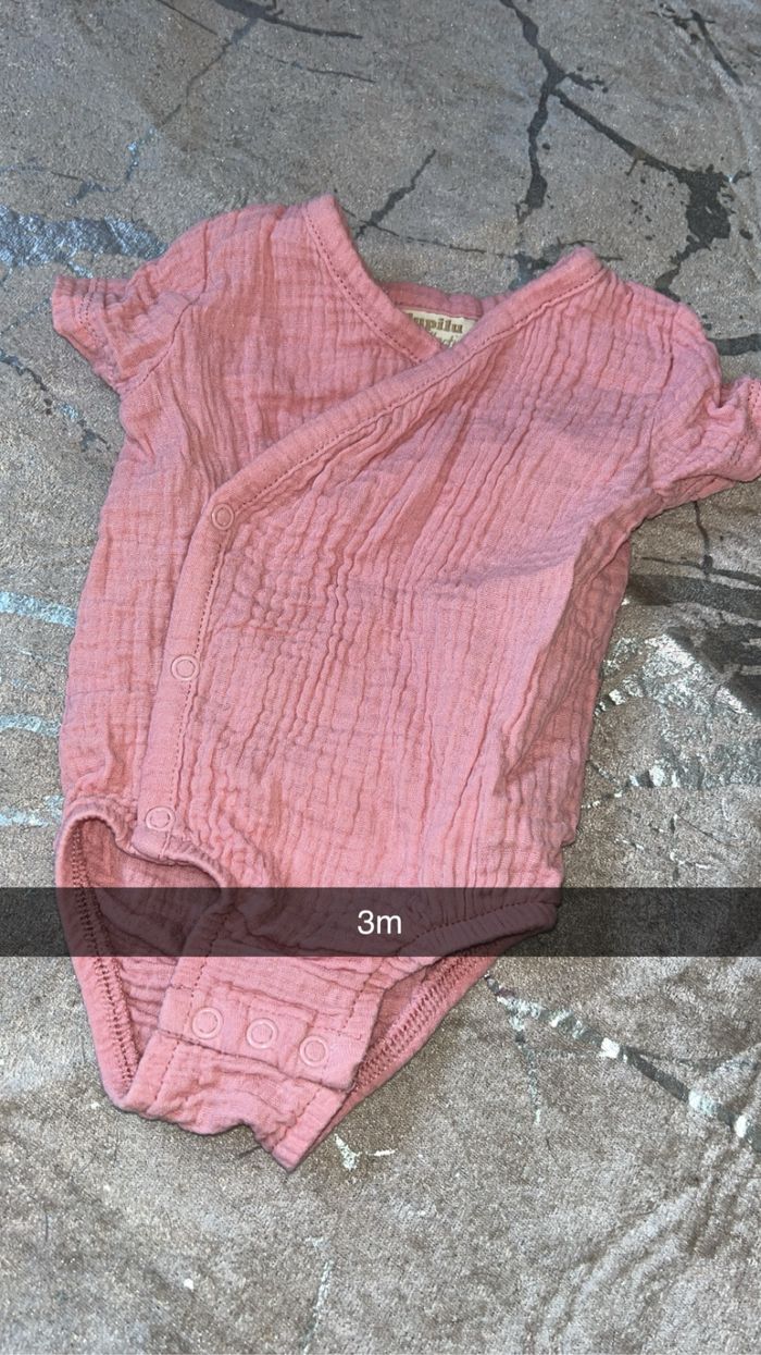 10 bodys - photo numéro 3