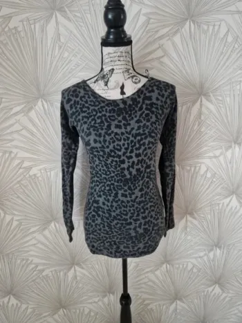 Joli pull chic léopard grain de malice taille 34