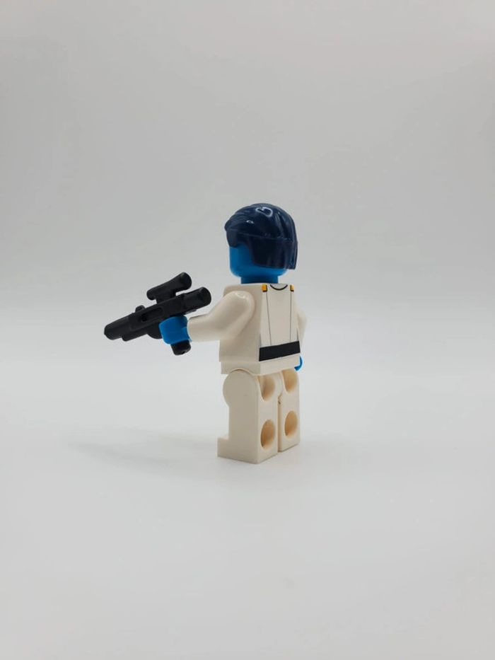 Figurine type lego Admiral Thrawn star wars - photo numéro 3