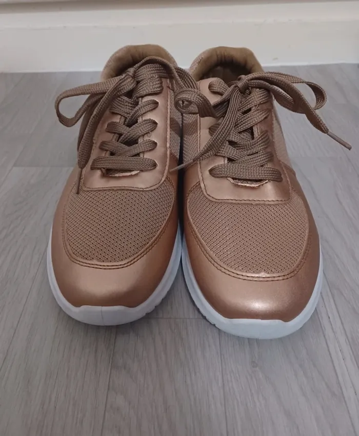 Basket rose cuivré brillant