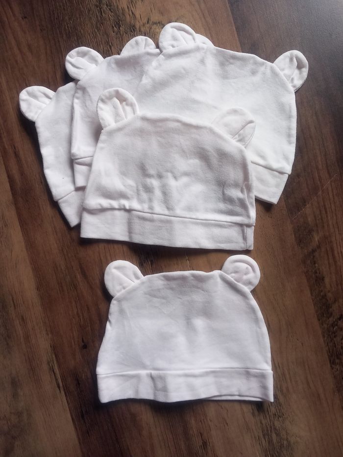 Lot 5 bonnets de naissance
