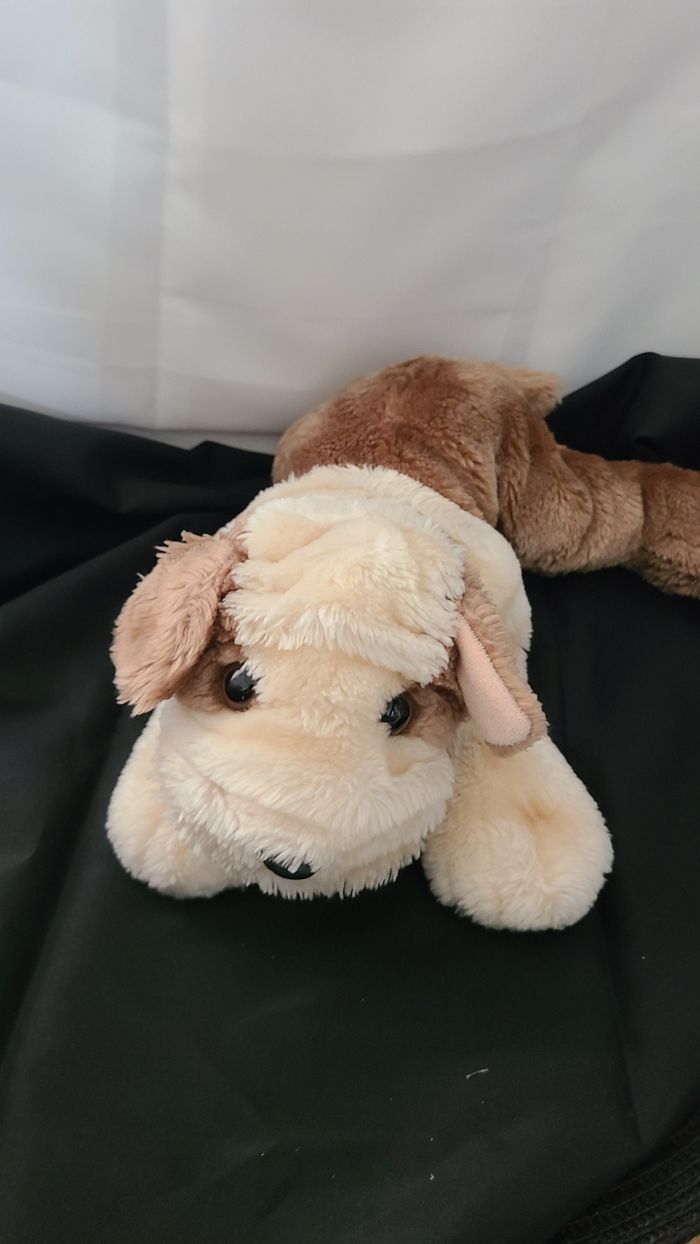 peluche chien bulldog marron blanc allongé billes menal - photo numéro 3