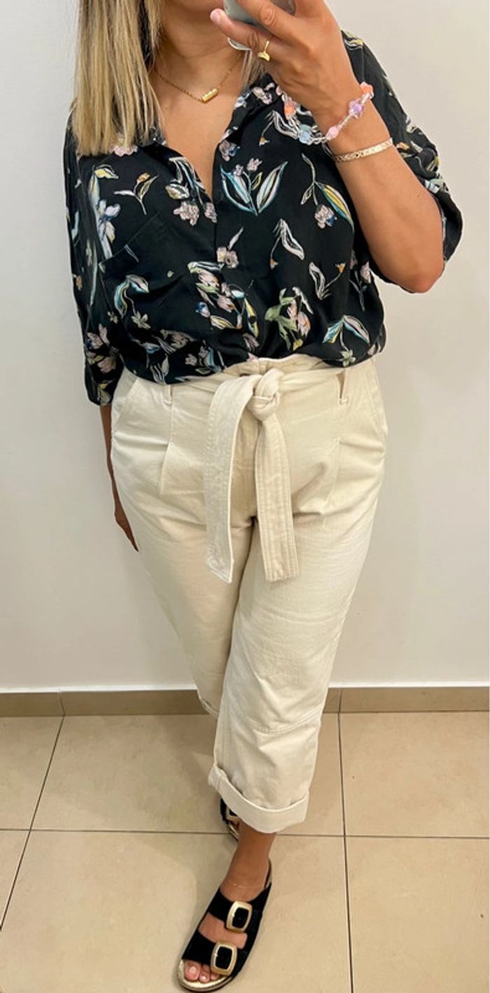 🌿 Chemise noire à fleurs Pull & Bear – Taille M - photo numéro 2