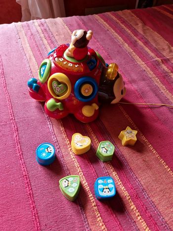 Coccinelle des formes interactive