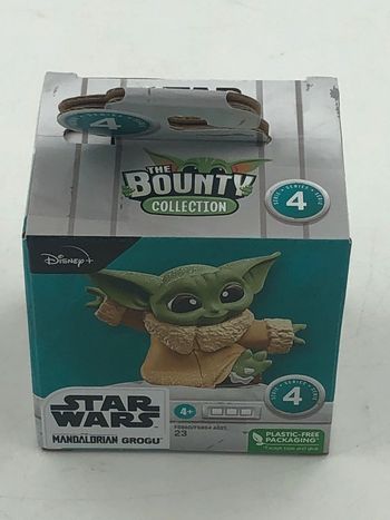 Figurine Disney Star Wars Grogu N•23 série 4 Hasbro neuf