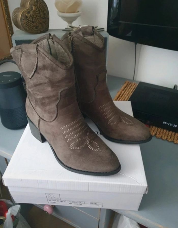 Bottines supermode santiag pointure 39 - photo numéro 2