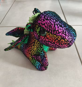 Peluche dragon multicolore brillante