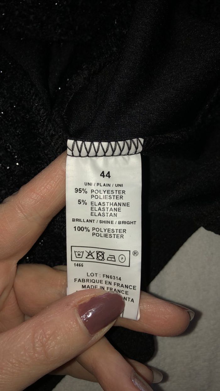 Jupe noire - photo numéro 3