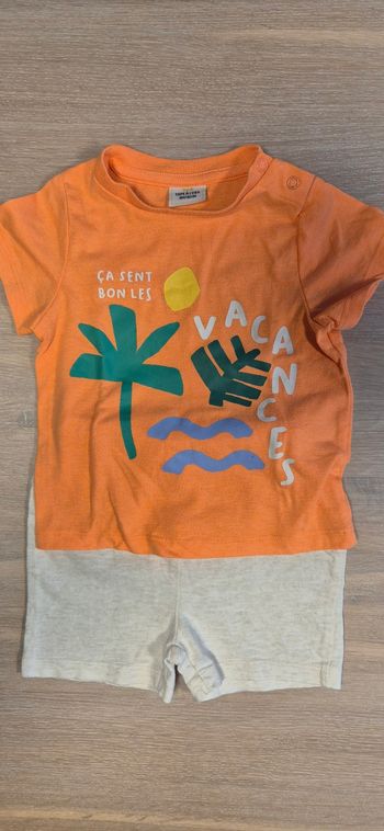 Ensemble short/tee-shirts 