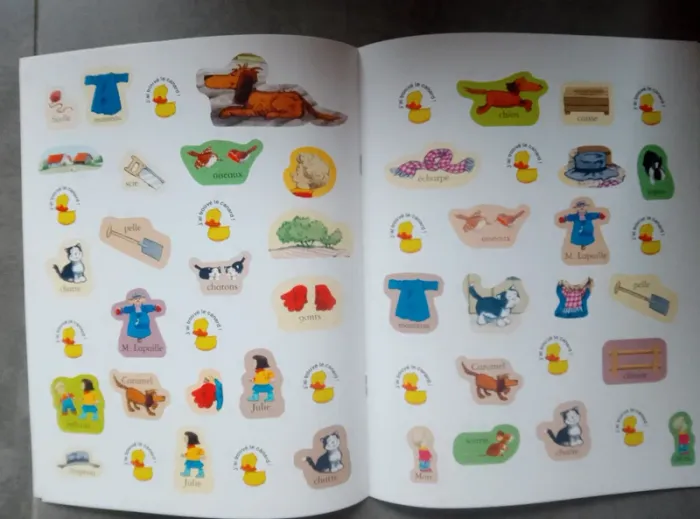 Livre enfant - les contes de la ferme autocollants - Le secret de l'épouvantail - photo numéro 3