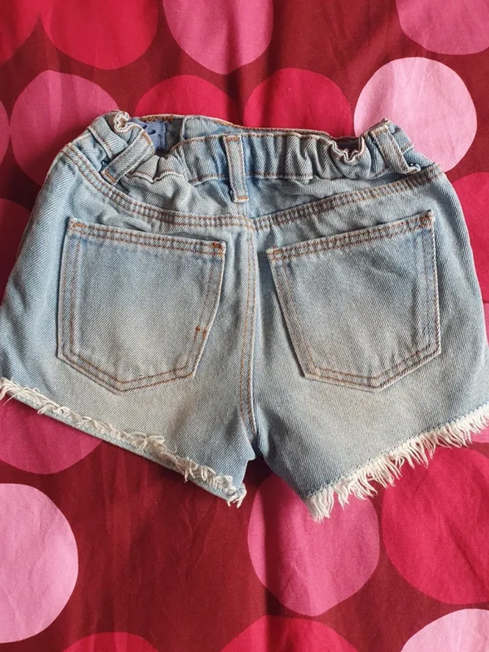 Short en jean 4 5 ans - photo numéro 3
