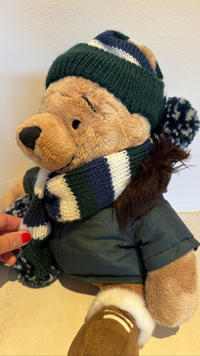 Grande Peluche Disney Winnie l’ourson hiver - photo numéro 4