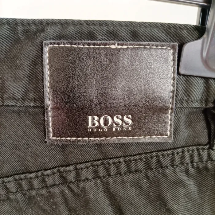 Jean noir Hugo Boss homme 29/34 coupe droite casual chic A1523 - photo numéro 8