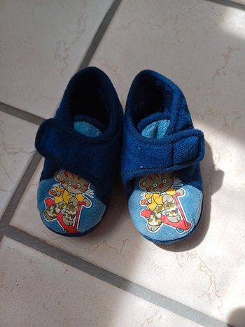Chaussons bebe taille 18