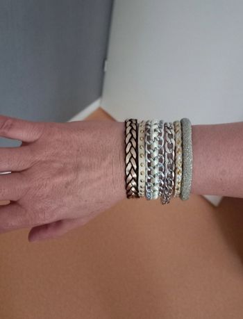 Bracelet aimanté. 