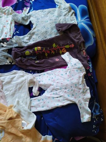 Vêtement fille bébé ou ados