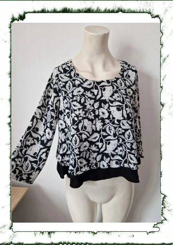 Blouse manches 3/4 fleurie noire et blanche