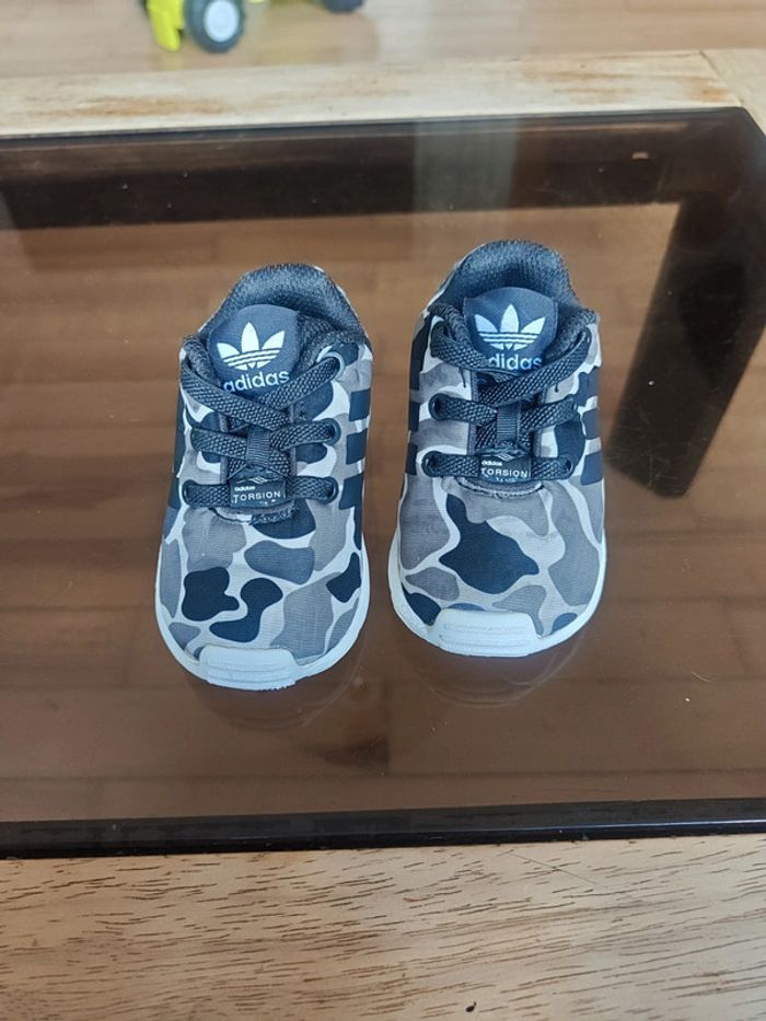 Baskets Adidas p.19 - photo numéro 10