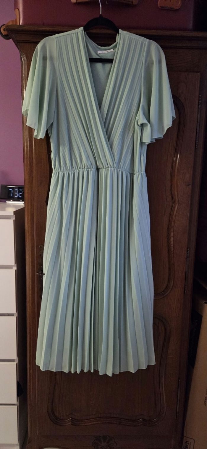 Robe longue plissée vert amande T.42/44 Paprika