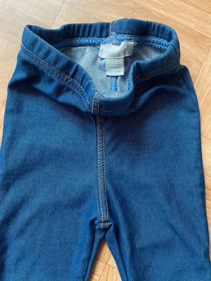 Legging couleur jean bleu taille 12/18 mois Primark - photo numéro 2